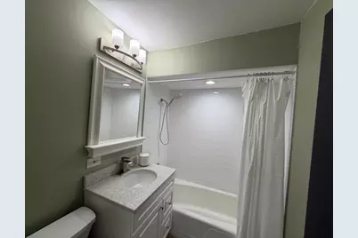 423 S Center Street, Bensenville, IL 60106 - Photo 14