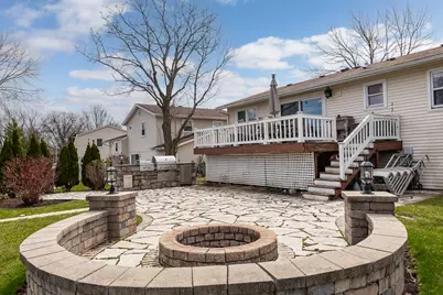 960 Sycamore Court, Hoffman Estates, IL 60192 - Photo 34