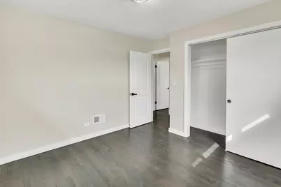 4821 N Mont Clare Avenue, Chicago, IL 60656 - Photo 18