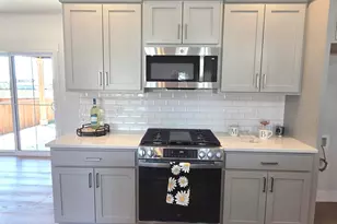 2905 Binghamton Ln, Bloomington, IL 61705 - Photo 8