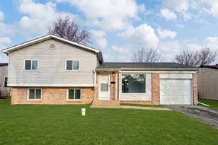 3704 Tamarind Ln, Hazel Crest, IL 60429 - Photo 1