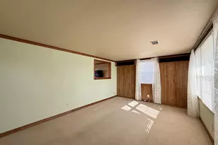 2406 11th St, Silvis, IL 61282 - Photo 8