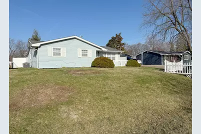 2406 11th Street, Silvis, IL 61282 - Photo 2