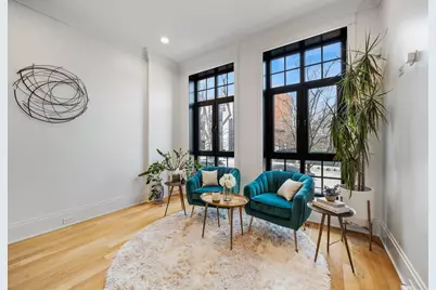 1107 W Chestnut Street #1W, Chicago, IL 60642 - Photo 2