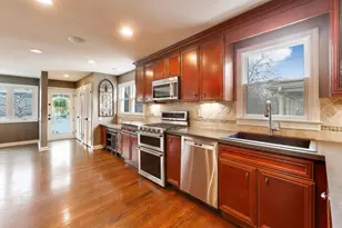 520 S Wheaton Ave, Wheaton, IL 60187 - Photo 20