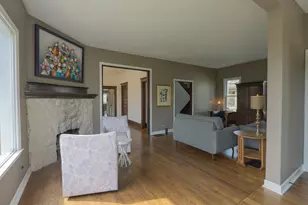 520 S Wheaton Ave, Wheaton, IL 60187 - Photo 12