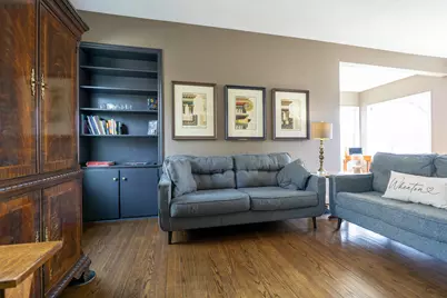 520 S Wheaton Avenue, Wheaton, IL 60187 - Photo 8