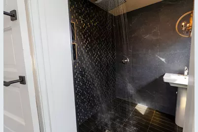 520 S Wheaton Avenue, Wheaton, IL 60187 - Photo 28