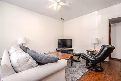 [Address not provided], Chicago, IL 60657 - Photo 4