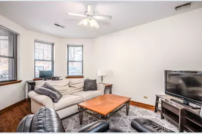 [Address not provided], Chicago, IL 60657 - Photo 6