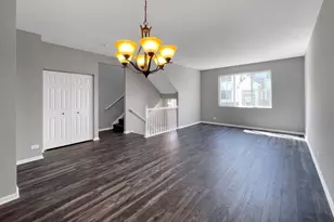 3414 Cameron Dr, Elgin, IL 60123 - Photo 2