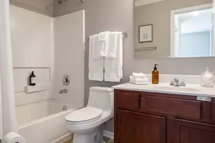 3414 Cameron Dr, Elgin, IL 60123 - Photo 12