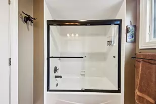 388 Narragansett Ct, Crystal Lake, IL 60012 - Photo 26