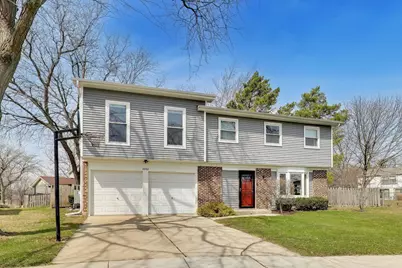4444 Westbridge Court, Hoffman Estates, IL 60192 - Photo 2