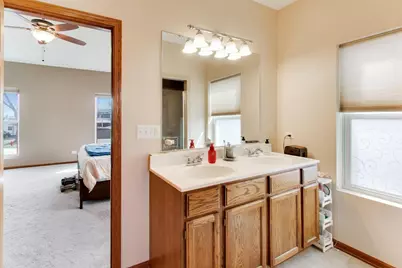 4444 Westbridge Court, Hoffman Estates, IL 60192 - Photo 18