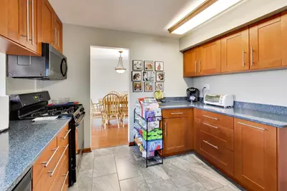 4444 Westbridge Court, Hoffman Estates, IL 60192 - Photo 12