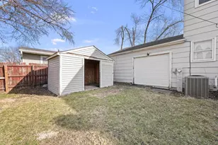 131 40th Ave, East Moline, IL 61244 - Photo 32