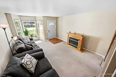 20 N Oltendorf Road, Streamwood, IL 60107 - Photo 4