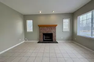 2479 Montclair Ln, Montgomery, IL 60538 - Photo 10