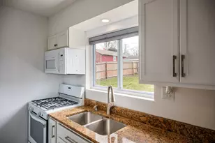 7607 Hickory Rd, Wonder Lake, IL 60097 - Photo 10