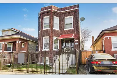 4923 W Concord Place, Chicago, IL 60639 - Photo 2