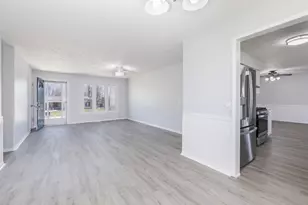 [Address not provided], Bloomington, IL 61704 - Photo 8