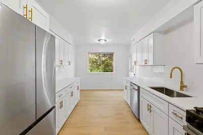 8216 Mulberry Court #8A, Palos Hills, IL 60465 - Photo 6