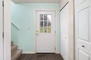 119 Brewster Ct, Bloomingdale, IL 60108 - Photo 2