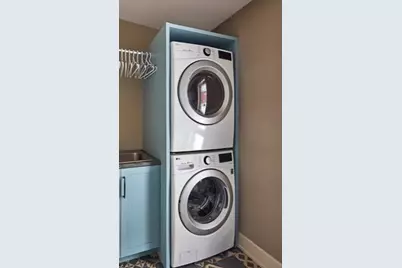 15403 Dorchester Avenue, Dolton, IL 60419 - Photo 6