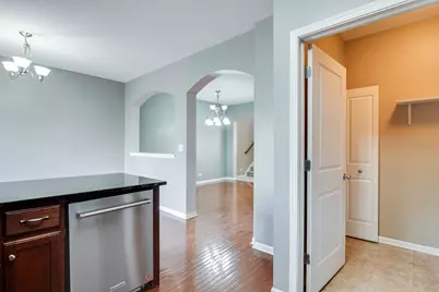 417 Plaza Place, Aurora, IL 60504 - Photo 12