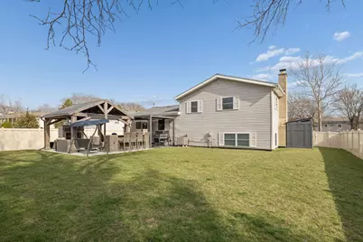 6922 Sierra Drive, Darien, IL 60561 - Photo 20