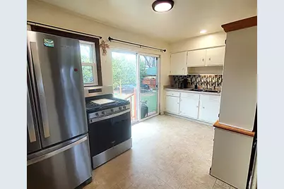 2500 Dakota Road, Waukegan, IL 60087 - Photo 4