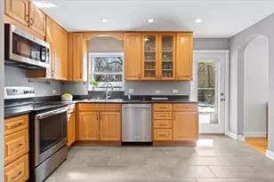 320 Beverly Dr, Wilmette, IL 60091 - Photo 10