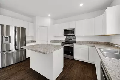 2155 Greenview Drive, Woodstock, IL 60098 - Photo 12