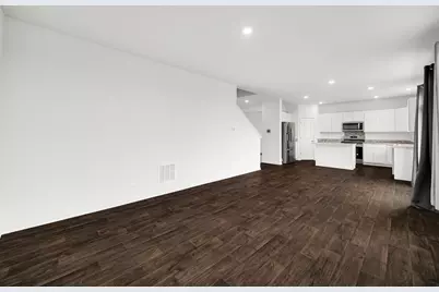 2155 Greenview Drive, Woodstock, IL 60098 - Photo 10