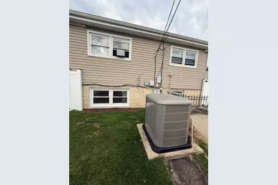 1643 Sycamore Street, Des Plaines, IL 60018 - Photo 26