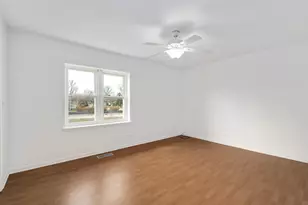 285 E 1st St, Elmhurst, IL 60126 - Photo 10