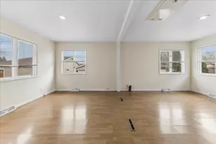 2817 Wenonah Ave, Berwyn, IL 60402 - Photo 10