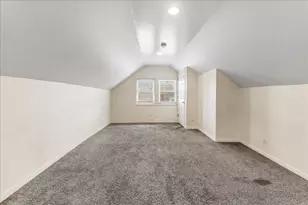 2817 Wenonah Ave, Berwyn, IL 60402 - Photo 14