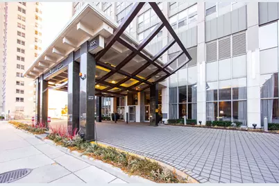 655 W Irving Park Road #3708, Chicago, IL 60613 - Photo 2