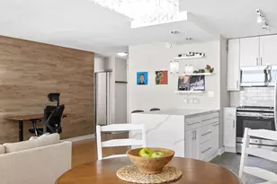 655 W Irving Park Rd, Chicago, IL 60613 - Photo 14