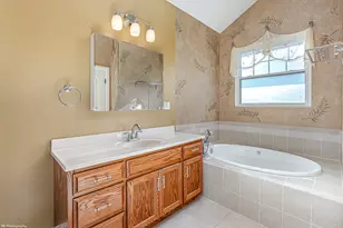 1581 Pinehurst Dr, Joliet, IL 60433 - Photo 14