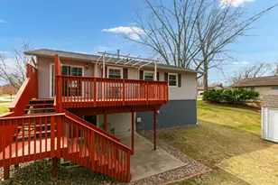 1427 18th Ave, Silvis, IL 61282 - Photo 6