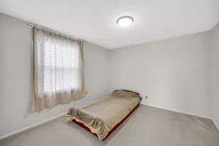 611 Kendall Ct, Schaumburg, IL 60194 - Photo 12