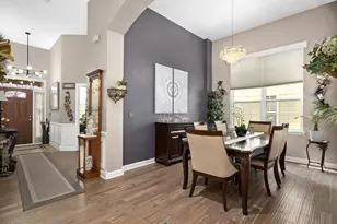 1660 Briarheath Dr, Aurora, IL 60505 - Photo 4