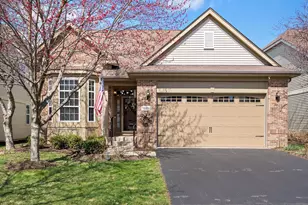 1660 Briarheath Dr, Aurora, IL 60505 - Photo 2