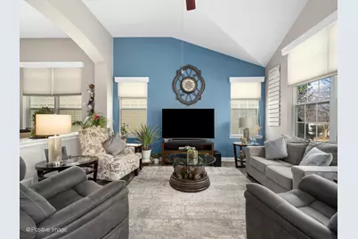 1660 Briarheath Drive, Aurora, IL 60505 - Photo 6