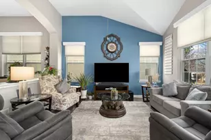 1660 Briarheath Dr, Aurora, IL 60505 - Photo 6