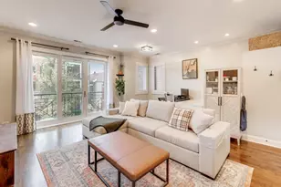 857 N Hermitage Ave, Chicago, IL 60622 - Photo 2