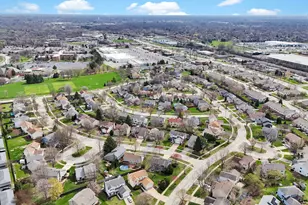 1641 Lois Ann Ln, Naperville, IL 60563 - Photo 52